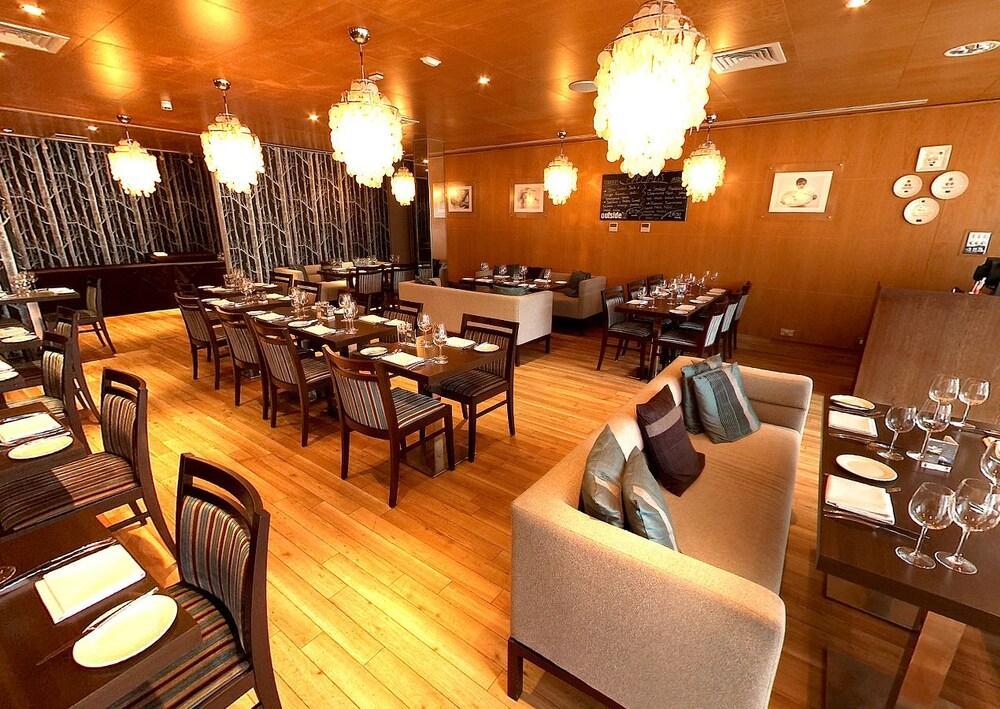 Beales Hotel Hatfield  Luaran gambar
